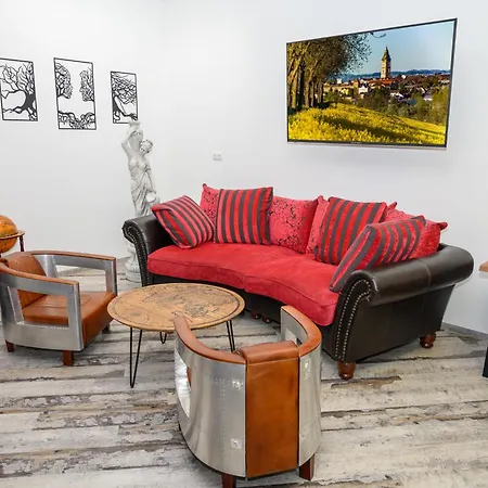 Gæstehus Plaza & - Cafe & Bar