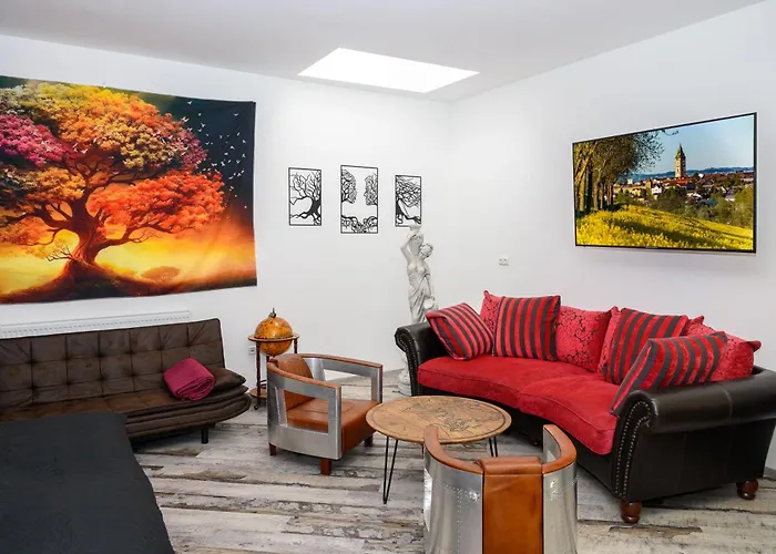 Konukevi Plaza & - Cafe & Bar Enns