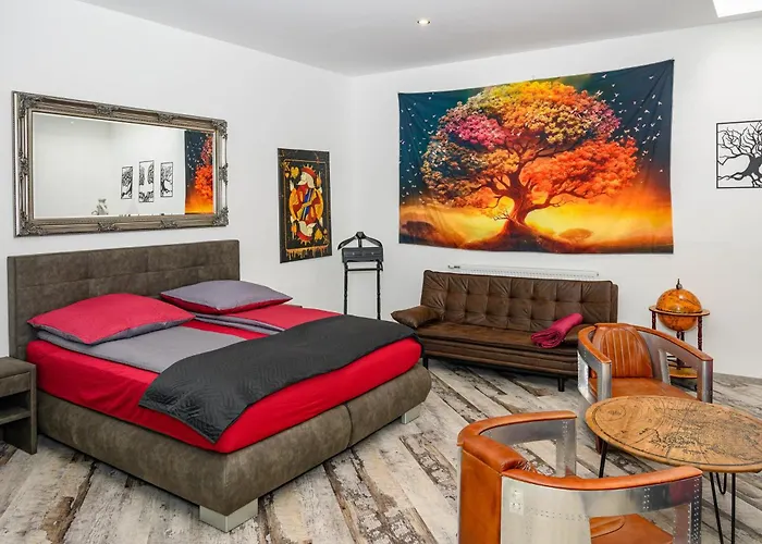 Plaza & - Cafe & Bar Guest house Enns